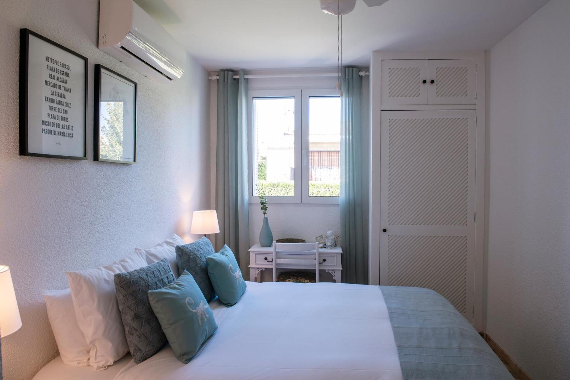 Hotel B&B Casa Arena Sevilla Томарес Стая снимка