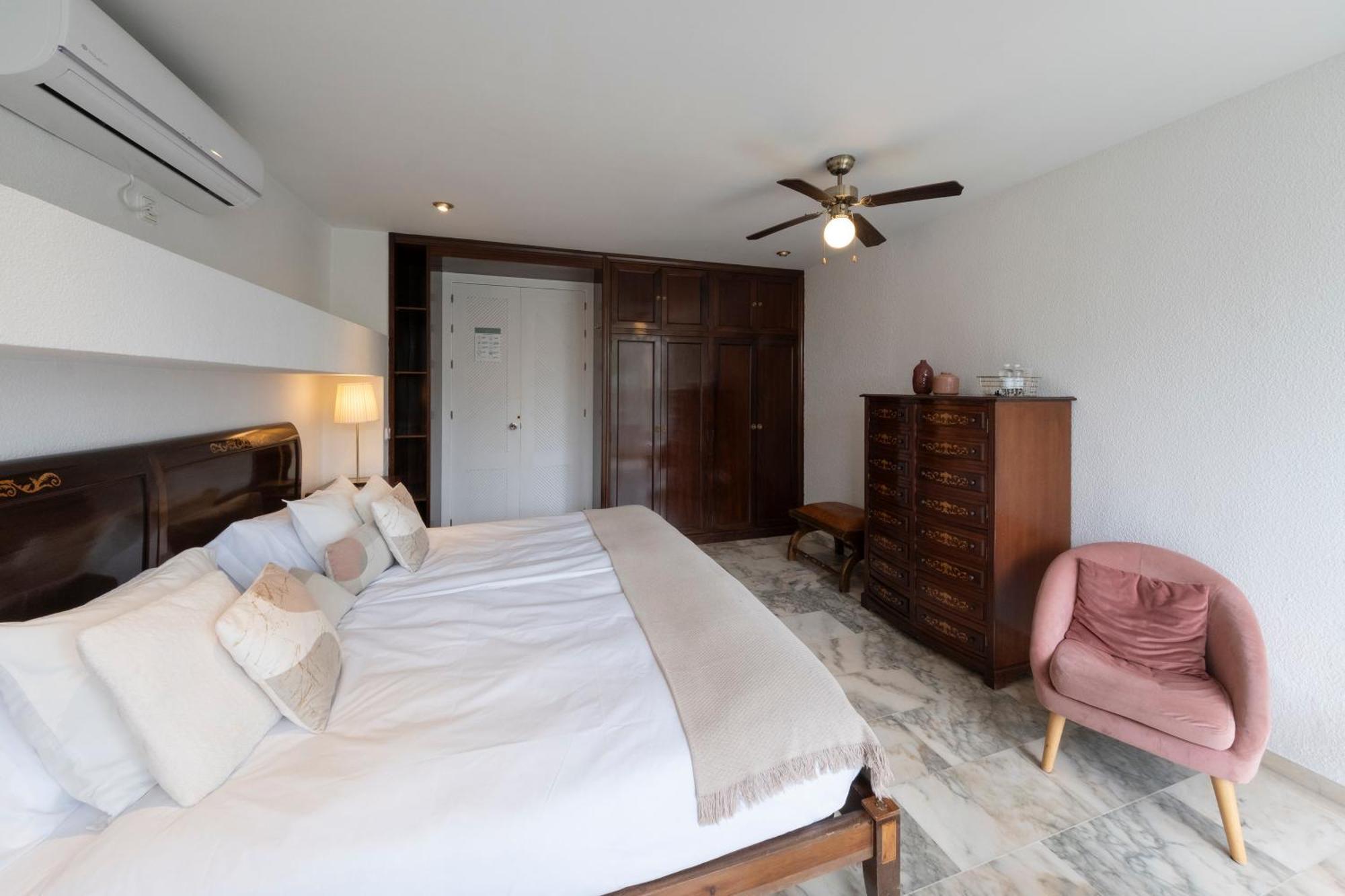 Hotel B&B Casa Arena Sevilla Томарес Екстериор снимка